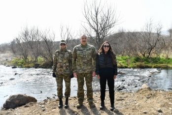 Prezidentlə ailəsinin dünənki səfərdən - Fotoları