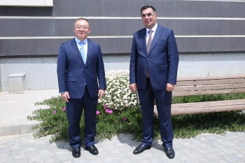 Ректор китайского Университета Сиань Шию посетил Бакинскую высшую школу нефти | FED.az