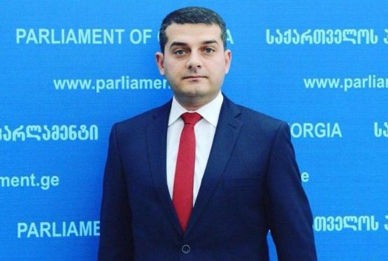 Azərbaycanlı deputat Gürcüstan parlamentində Xocalı soyqırımı ilə bağlı çıxış edib