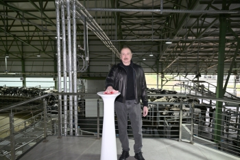 [red]100 hektar sahə, 9000 baş heyvan - “Şirvan Aqro” işə düşdü – İLHAM ƏLİYEV AÇILIŞDA[/red] | FED.az