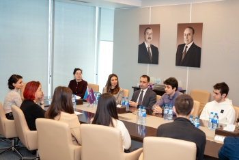 Azercell Gənclər Günü ərəfəsində Beynəlxalq İnformatika Olimpiadası üzrə milli komanda ilə görüş keçirib | FED.az