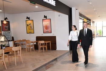 Prezident və xanımı Bakıda “Crescent Mall”ın açılışında  - FOTOLAR[b][red] - YENİLƏNİB[/red][/b] | FED.az