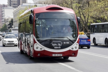 137 avtobus gecikir  - SİYAHI