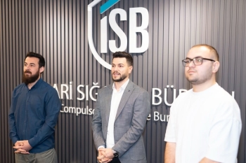 Azərbaycanda sığorta şirkətləri arasında mini-futbol turniri təşkil olunur - FOTOLAR | FED.az