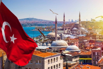 Türkiyəyə gələn hər 3 turistdən 1-i -  İSTANBULA GƏLİB - REKORD