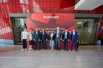 Генеральный директор Bakcell встретился с учениками Современного Образовательного Комплекса | FED.az