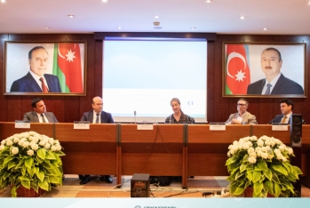 AYİB nümayəndələri AMB-də üzən faiz dərəcəli istiqrazlar mövzusunda təqdimat keçirib - FOTO