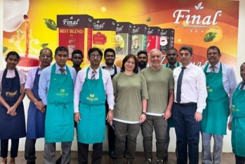 Azad İstehlakçılar Birliyinin sədri Şri-Lankada “Final” çay fabrikini ziyarət edib - FOTOLAR