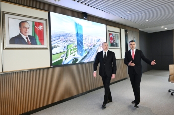 İlham Əliyev Mərkəzi Bankın yeni binasının açılışında iştirak edib - FOTOLAR | FED.az