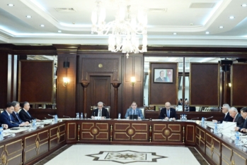 Daha 4 məsələ parlamentin plenar iclasına tövsiyə edilib