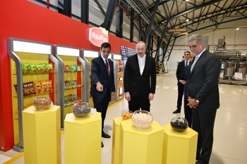 Prezident Bakıda yeni zavodun açılışında - FOTOLAR | FED.az