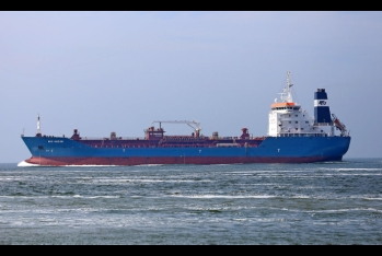 Rusiya nefti 36 dollara düşüb - ALICI TAPILMIR