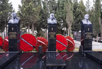 AZAL-ın J2-8243 reysinin faciəsinin ildönümündə həlak olanların xatirəsi anılıb - FOTOLAR | FED.az