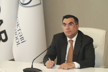 Rektor  BANM-da təhsil almaq istəyən abituriyentlərlə görüşüb | FED.az