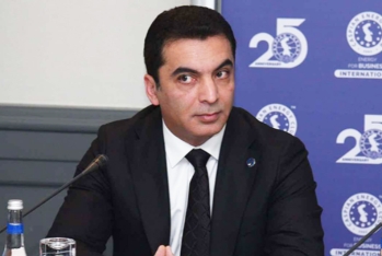 Tanınmış iş adamı həbsdən buraxıldı