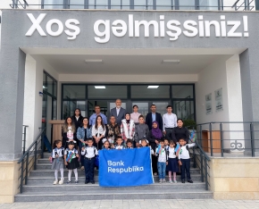 Bank Respublika Ağdamda ilk dəfə məktəbə gedəcək - [red]BİRİNCİLƏRİ SEVİNDİRDİ[/red] | FED.az