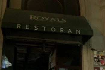 Bakıdakı "Royals" restoranı yanıb - FOTOLAR