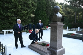 Energetiklər Fəxri xiyabanı və Şəhidlər xiyabanını ziyarət ediblər | FED.az