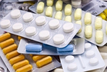 Ötən il xaricdən Azərbaycana yarım milyard dollarlıq dərman idxal olunub - RƏQMLƏR