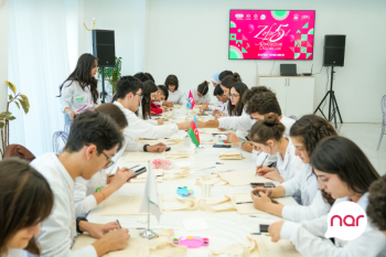 “Nar” Zəfərin 5 illiyini könüllü gənclərə özəl silsilə tədbirlərlə qeyd etdi | FED.az