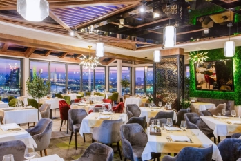 Bakıda restoranların dövriyyəsi - 1 MİLYARD MANATA ÇATIB