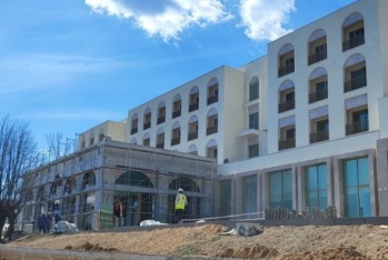 İdarə rəsmisi: “Şuşa” hoteli və “Xarıbülbül” hotelinin ikinci korpusunun inşası davam etdirilir”