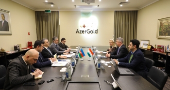 Председатель ЗАО «AzerGold» встретился с послом Венгрии в Азербайджане | FED.az