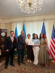 Veysəloğlu Şirkətlər Qrupunun sponsorluğu ilə şəhid övladları üçün keçirilən “Zəfər” Amerika Yay Düşərgəsi uğurla başa çatdı - [red]FOTOLAR[/red] | FED.az
