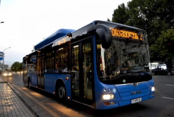 AYNA-nın etmədiyini Gürcüstanda çoxdan ediblər - 1: Cəmi 70 qəpiyə 5-6 dəfə avtobusa minmək olur