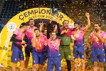 Yelo Bank əməkdaşları arasında - FUTBOL ÇEMPİONATI KEÇİRİLİB