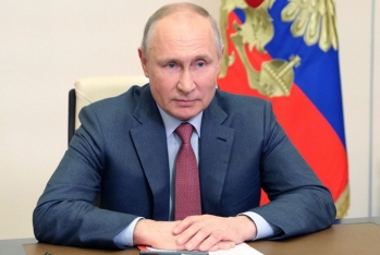 Putin: "Ucuz ipoteka mənzillərin bahalaşmasına səbəb olur, lakin müsbət təsir göz qabağındadır"