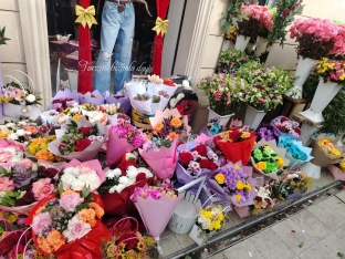 Qızılgül, tülpan, nərgizgülü və …”Teddi”lər – [red]BAKIDA 8 MART HƏDİYYƏLƏRİ [/red] | FED.az