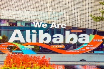 Trampdan Çinə daha bir zərbə: «Alibaba» da qadağan edilə bilər
