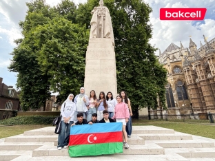“Bakcell”in dəstəyi ilə “YAŞAT” yay məktəbi Londonda - FOTOLAR | FED.az
