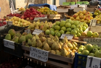Bazarda  meyvələrin qiyməti neçəyədir? - VİDEO