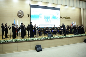 Bakı Ali Neft Məktəbində Mədəniyyət və İncəsənət Universitetinin 100 illik yubileyi qeyd olunub - FOTOLAR | FED.az