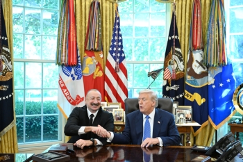 Donald Tramp "Ağ Evin açarını" İlham Əliyevə bağışladı - [red]FOTOLAR - VİDEO[/red] | FED.az