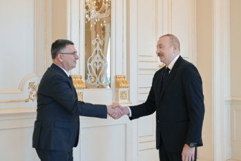 İlham Əliyev İsrailin xarici işlər nazirini qəbul edib