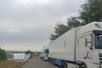 Bakıdan Qarabağ ermənilərinə  40 ton humanitar yardım aparan karvan - Ağdam-Xankəndi Yolunda Gözləyir