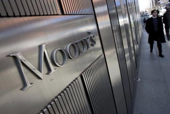 "Moody’s": Azərbaycanda bankların dollar kreditləri daha çox azalıb