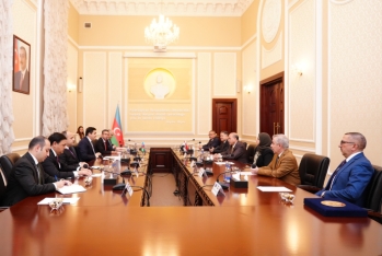 Fərid Əhmədov İraq Federal Ali Məhkəməsinin sədri ilə görüşüb