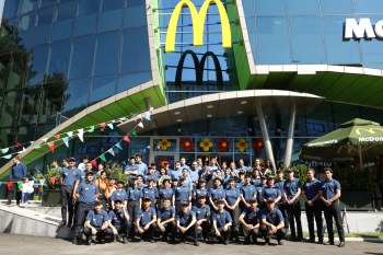 Bakıxanov qəsəbəsində [red]“McDonald’s”[/red] ın yeni restoranı açılıb - [red]FOTOLAR[/red] | FED.az