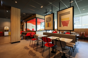 Bakıxanov qəsəbəsində [red]“McDonald’s”[/red] ın yeni restoranı açılıb - [red]FOTOLAR[/red] | FED.az