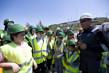 “AzerGold” QSC-nin əməkdaşlarının övladları üçün qızıl mədəninə ekskursiya təşkil edilib | FED.az