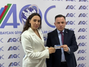 AQC üzvlərinə yeni vəsiqələr təqdim olunub – FOTO - VİDEO | FED.az