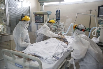 Koronavirus həkimlərinin maaşlarına əlavə müddəti uzadıldı
