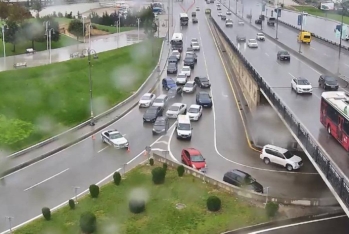 Bakıda bəzi yollar bağlandı, tixac yarandı - SİYAHI - FOTO | FED.az