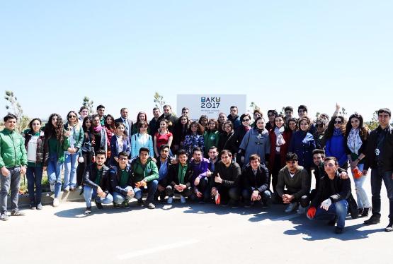 Bakı 2017 Könüllülərinin iştirakı ilə ağacəkmə aksiyası keçirilib