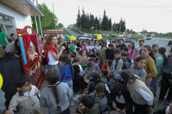 “OBA”dan 1 İyun Uşaqların Müdafiəsi Günü münasibətilə Xocalı balalarına sevinc dolu anlar - FOTOLAR - VİDEO | FED.az