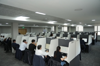 Notariat fəaliyyəti ilə məşğul olmaq istəyən namizədlərlə test imtahanı keçirilib | FED.az